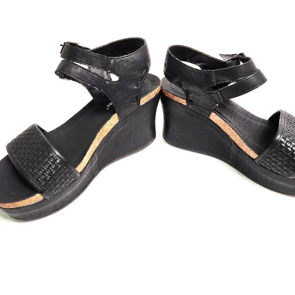 Pierre Dumas Hester-12 Wedge Sandals Size 8 Double-Buckle Vegan Faux Leather - Picture 3 of 16